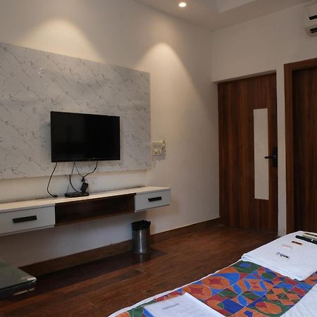 Hotel Elite Sector 45 I Gurgaon Central I Couple Friendly Buitenkant foto