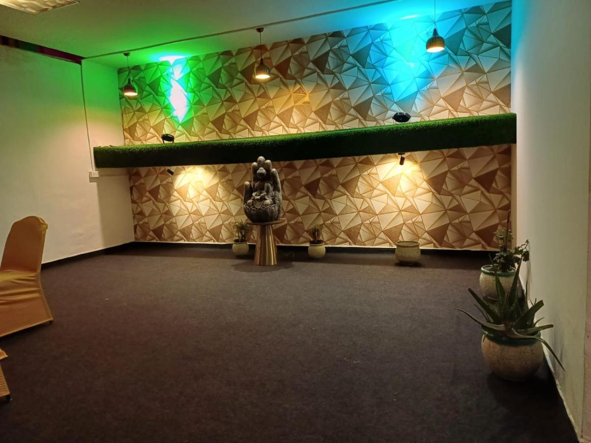 Hotel Elite Sector 45 I Gurgaon Central I Couple Friendly Buitenkant foto