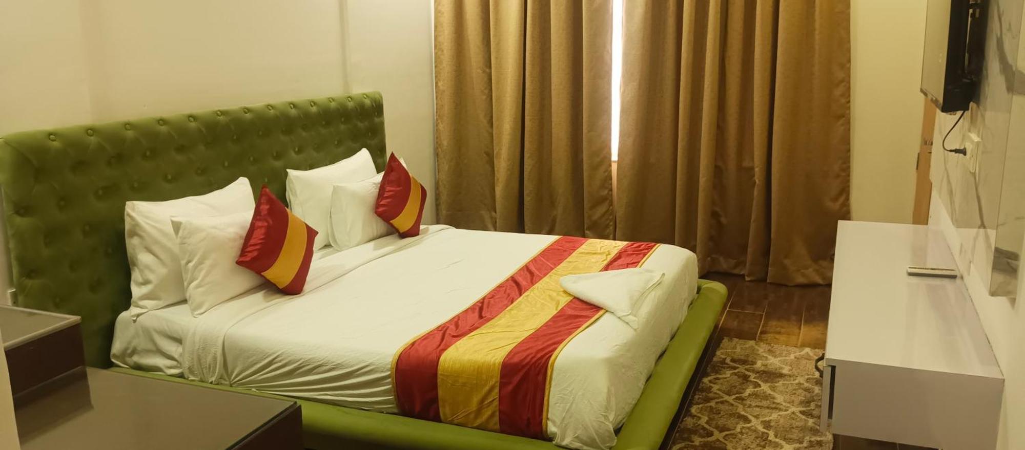 Hotel Elite Sector 45 I Gurgaon Central I Couple Friendly Buitenkant foto